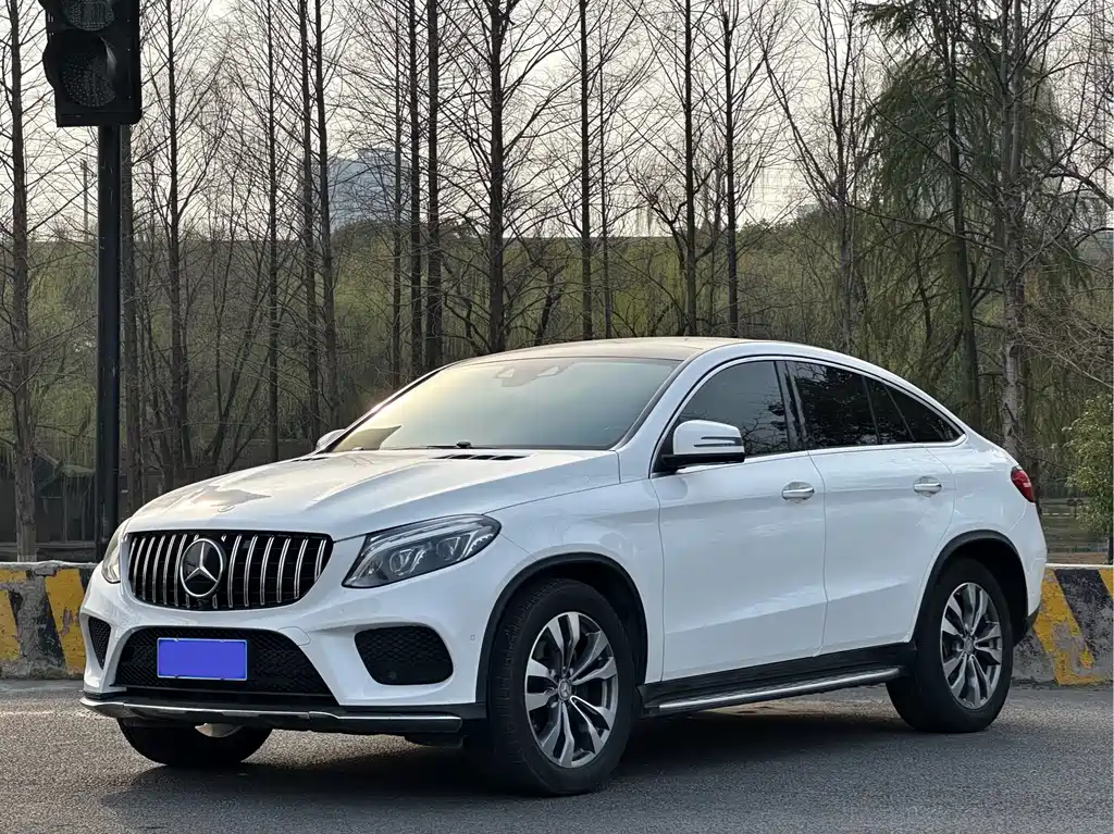 Mercedes-Benz GLE Coupe 2017 — фото 1