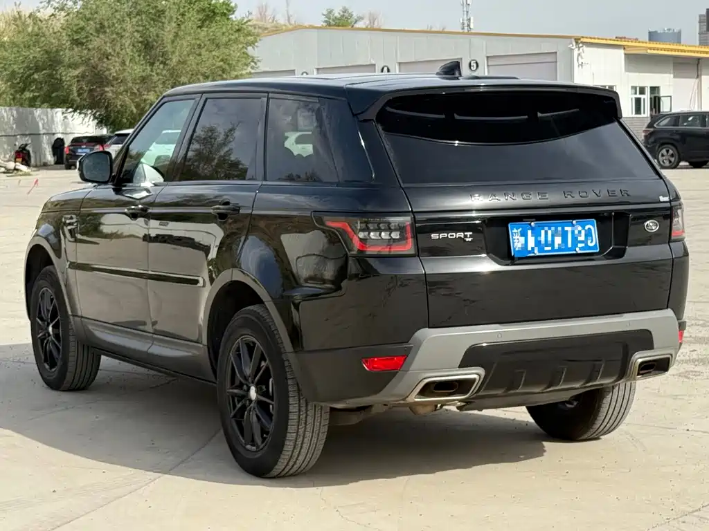 Land Rover Sport 2020 — фото 9