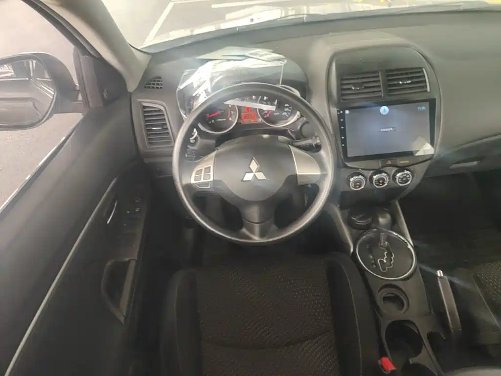 Mitsubishi ASX 2016 — фото 17