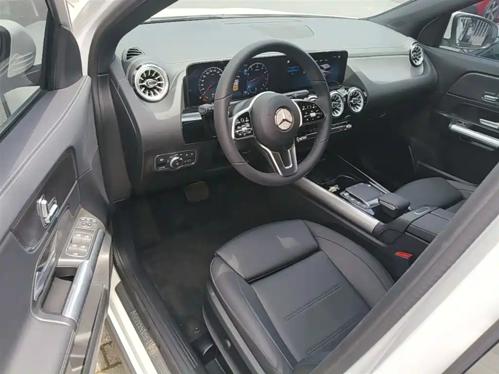 Mercedes-Benz GLA 2023 — фото 16