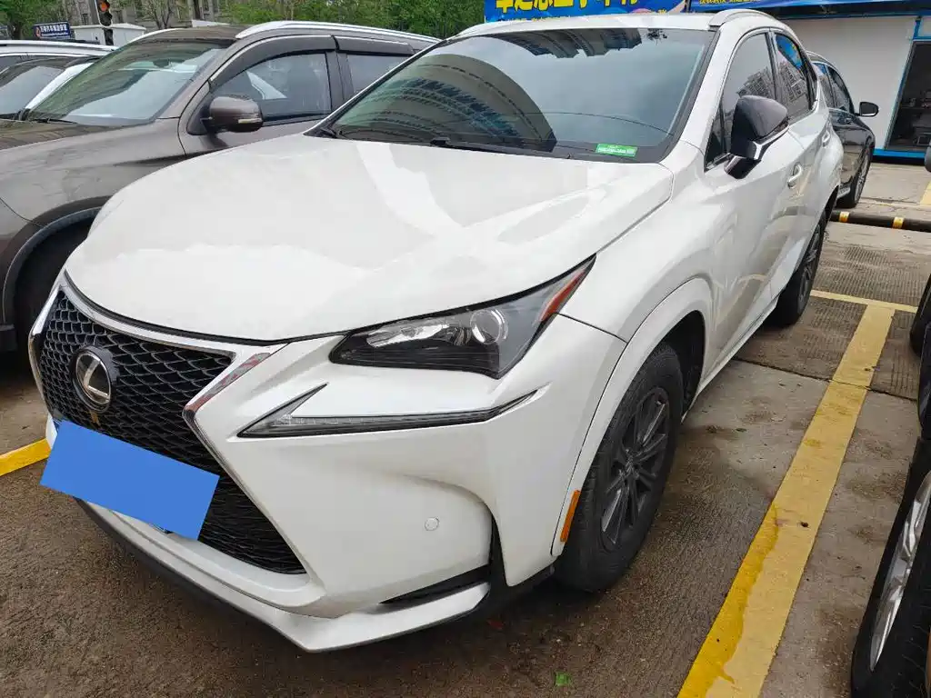 Lexus NX 2016