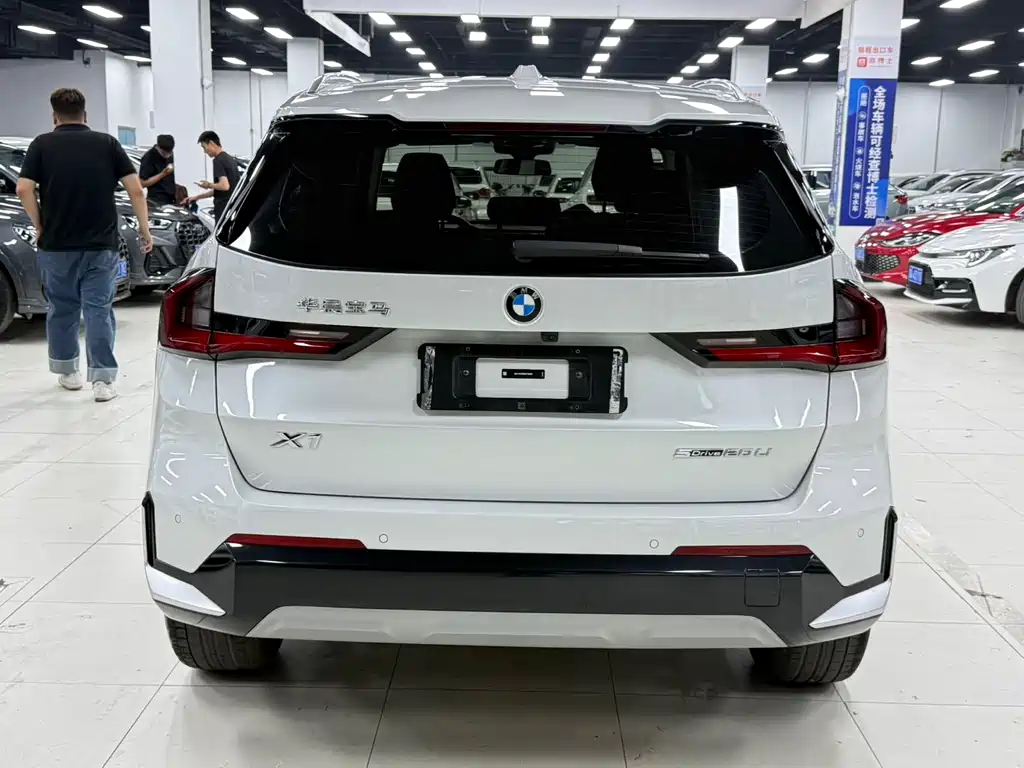 BMW X1 2023 — фото 5