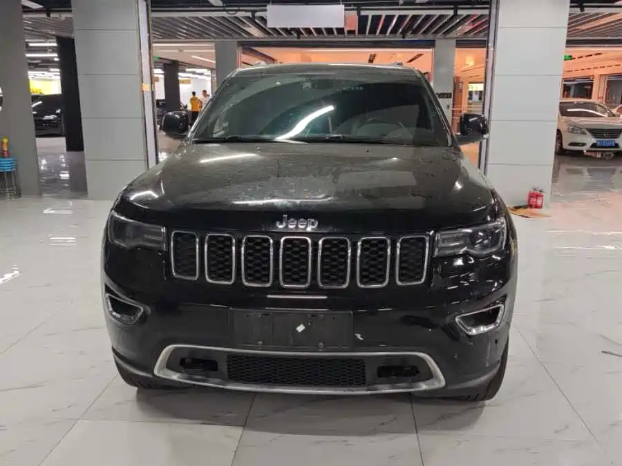 Jeep Grand Cherokee 2022