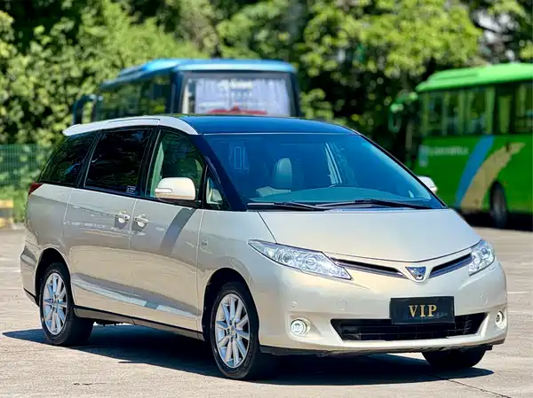 Toyota Previa 2014