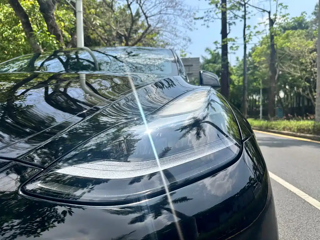 Tesla Model Y 2023 — фото 10