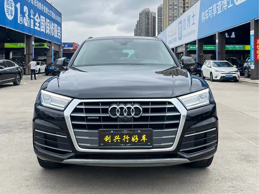 Audi Q5L 2020 — фото 2