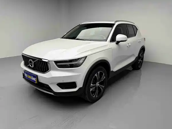 Volvo XC40 2022