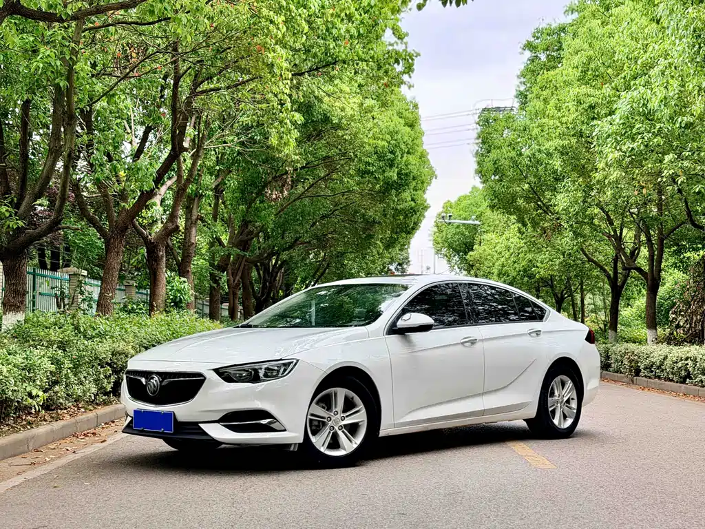 Buick Regal 2019 — фото 1