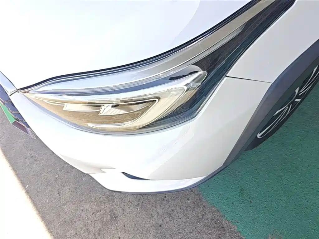 Toyota Yaris L 2020 — фото 24