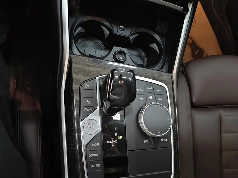 BMW 3 Series 2020 — фото 16