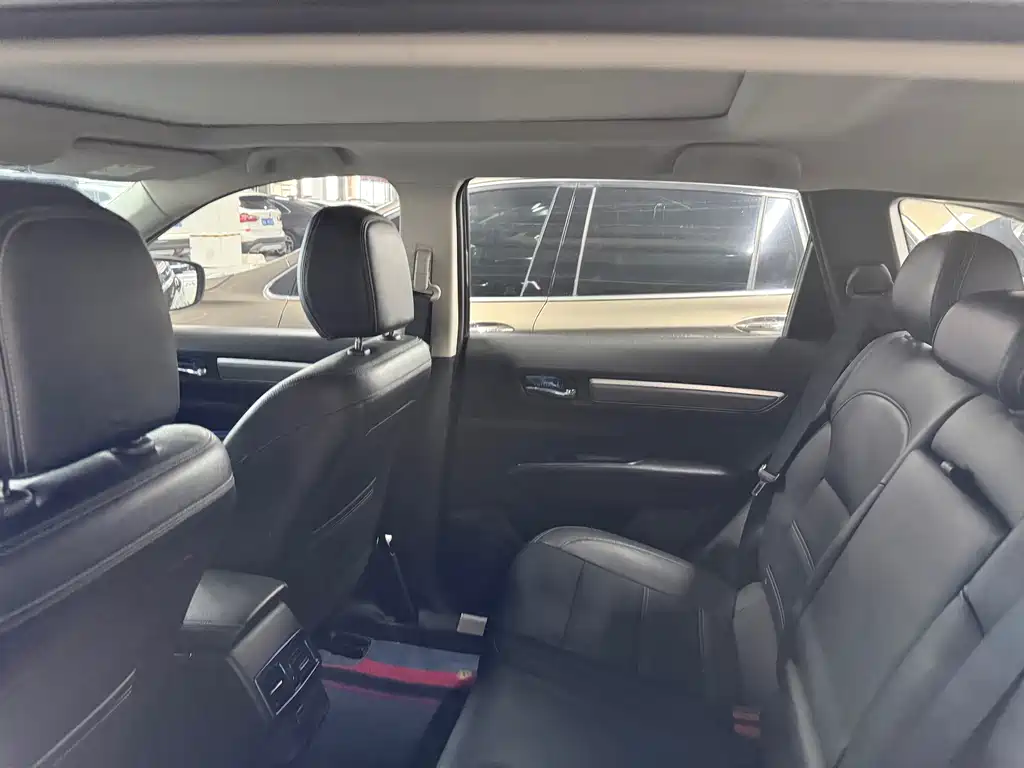 Renault Koleos 2018 — фото 12