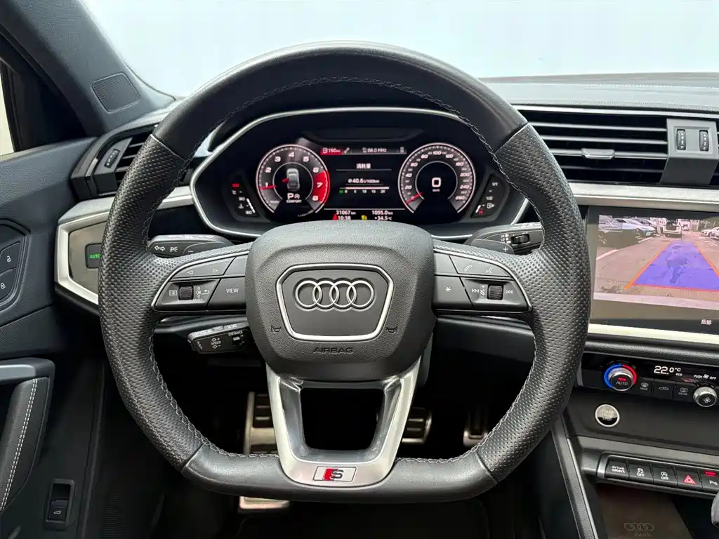 Audi Q3 Sportback 2024 — фото 13