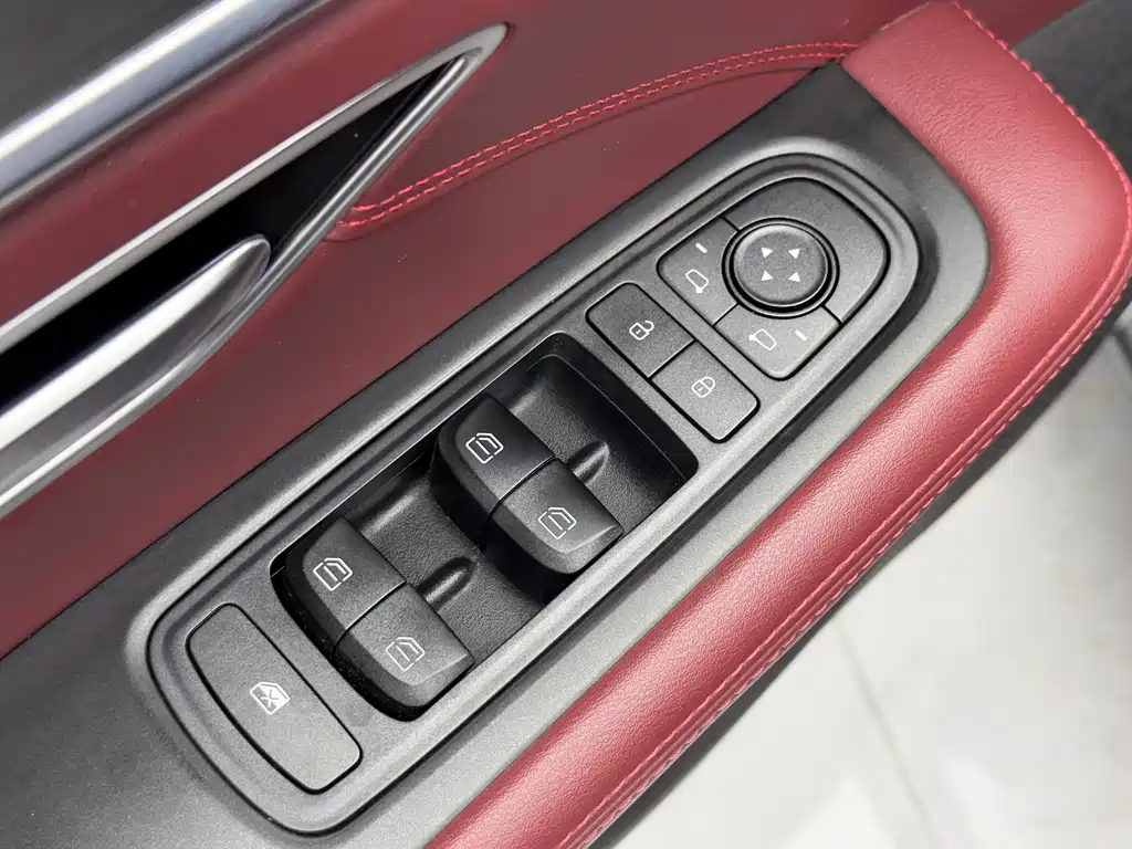 Jetour X70 PLUS 2023 — фото 12