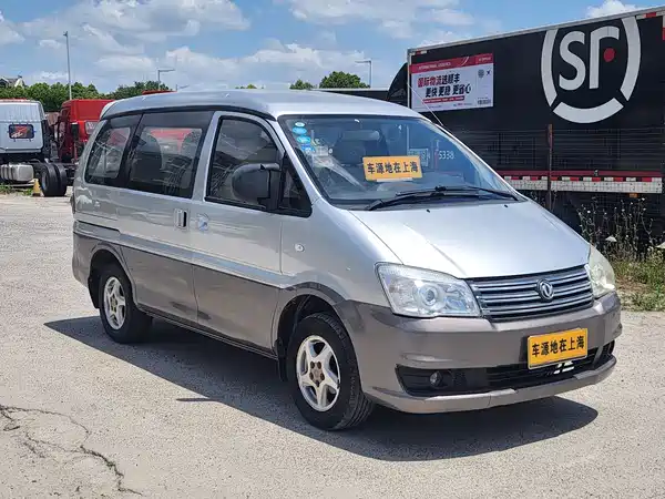 Dongfeng Lingzhi 2016