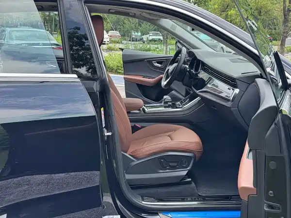 Audi Q8 2020