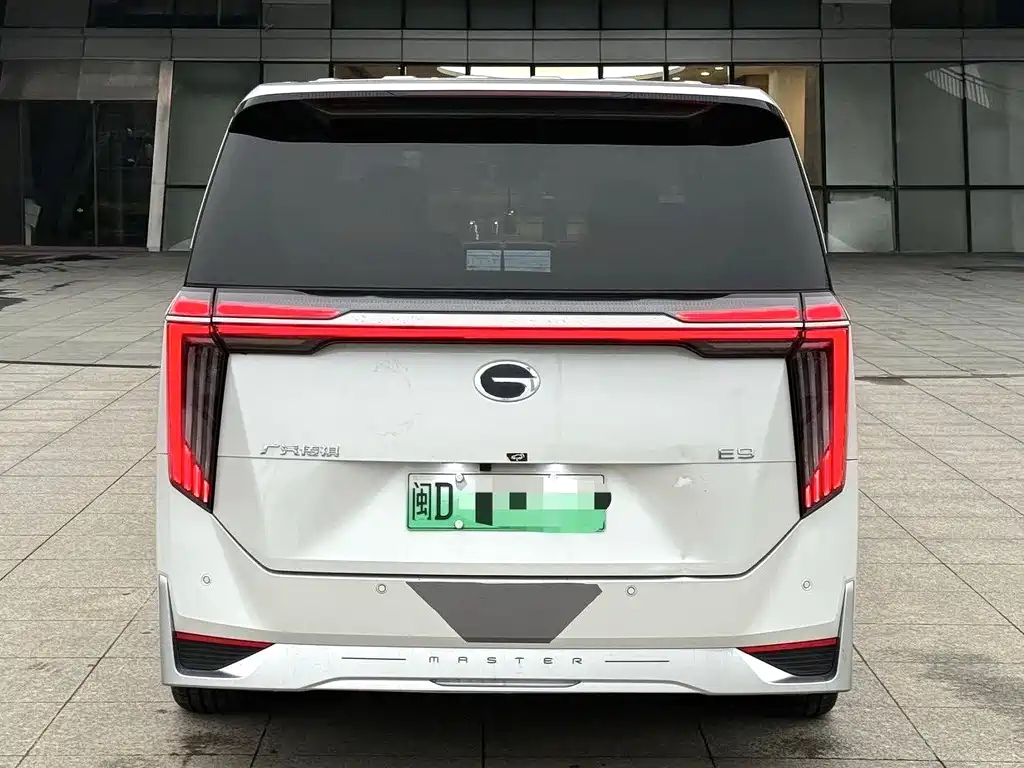 GAC Motor Trumpchi E9 2024 — фото 5