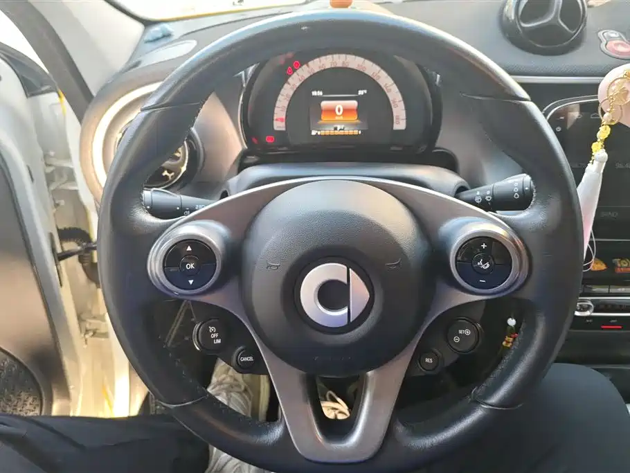 smart Forfour 2018 — фото 15