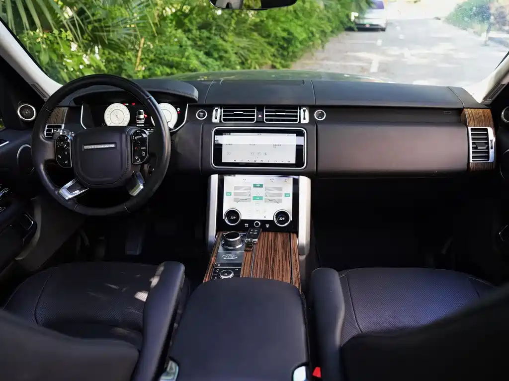 Land Rover Range Rover 2018 — фото 8