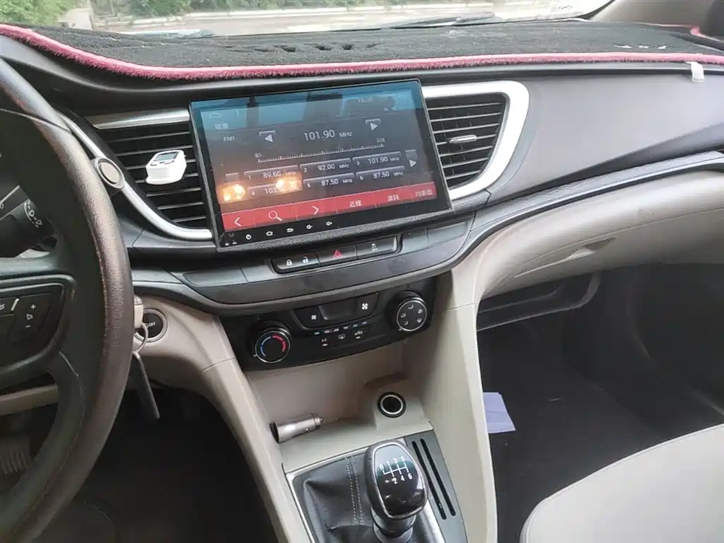Buick Excelle 2017 — фото 13