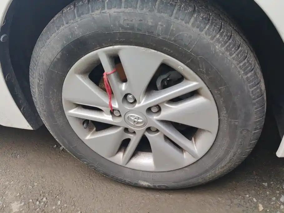 Toyota Corolla 2015