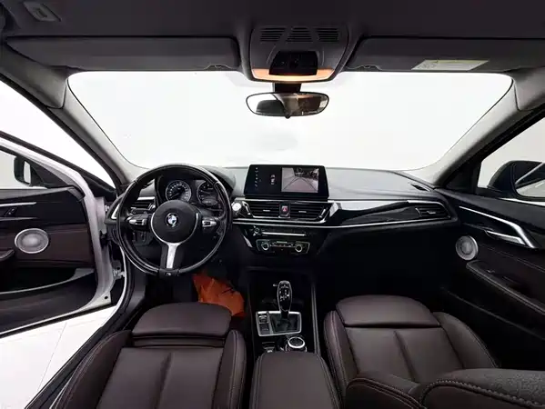BMW 1 Series 2021