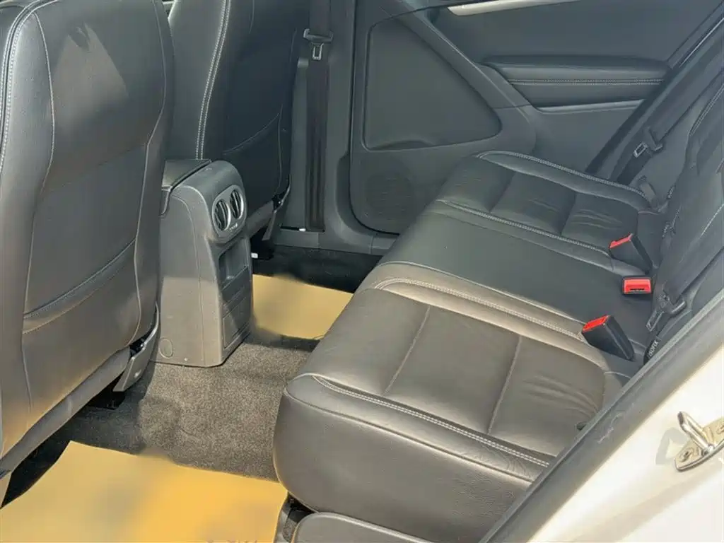 Volkswagen Tiguan 2016 — фото 13