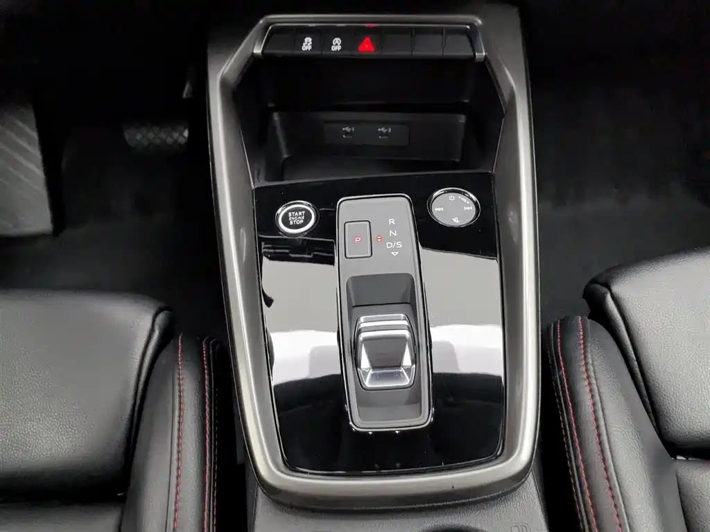 Audi A3 2021 — фото 13