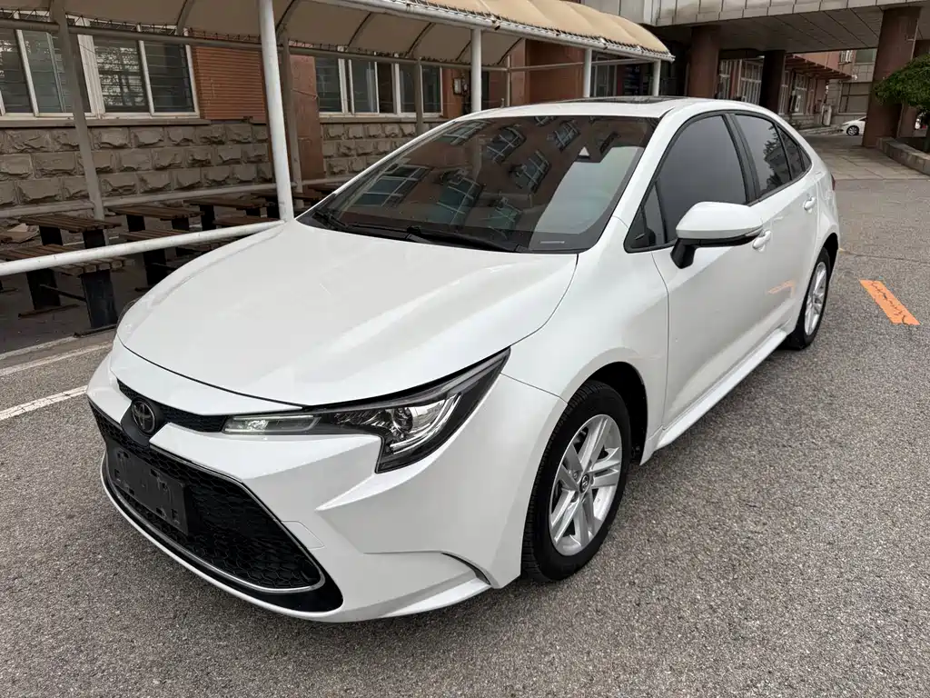 Toyota Levin 2021 — фото 1
