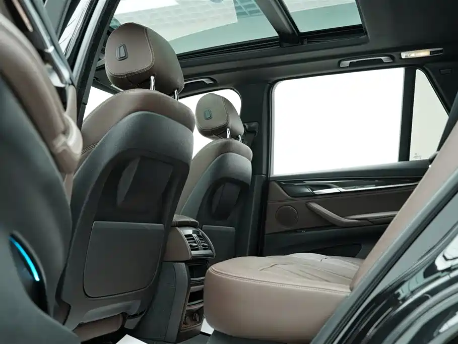 BMW X5 2017 — фото 12