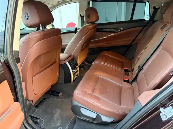 BMW 5 Series GT 2015