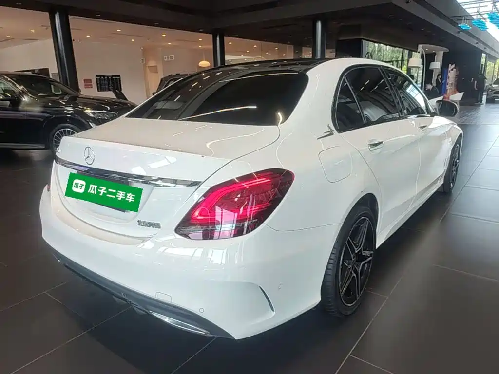 Mercedes-Benz C-Class 2021