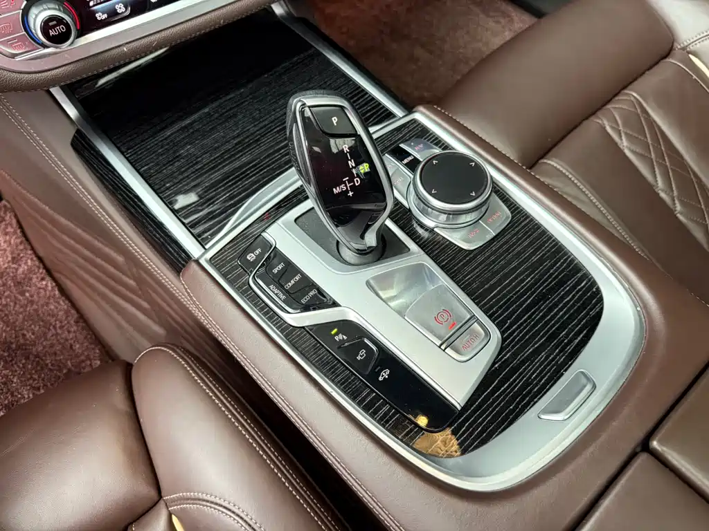 BMW 7 Series 2022 — фото 15
