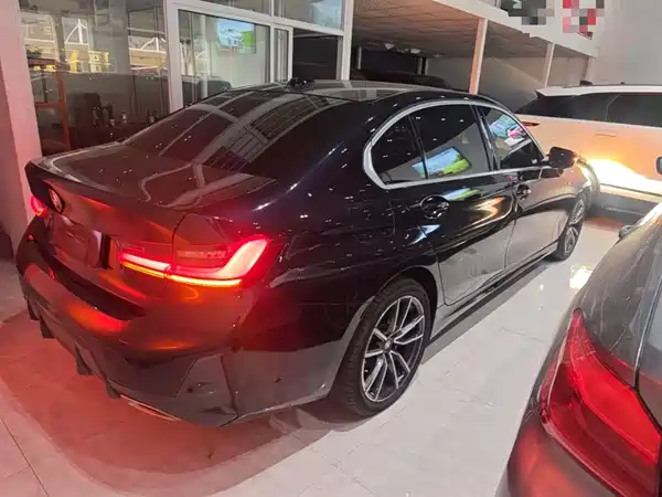 BMW 3 Series 2024