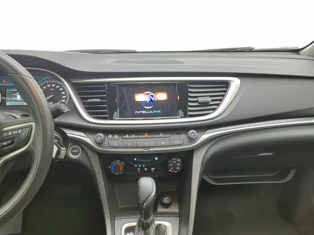 Buick Excelle 2021 — фото 12