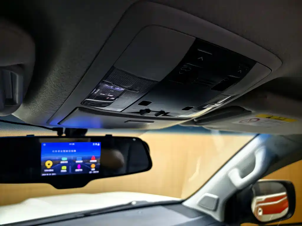 Toyota Prado 2020 — фото 18