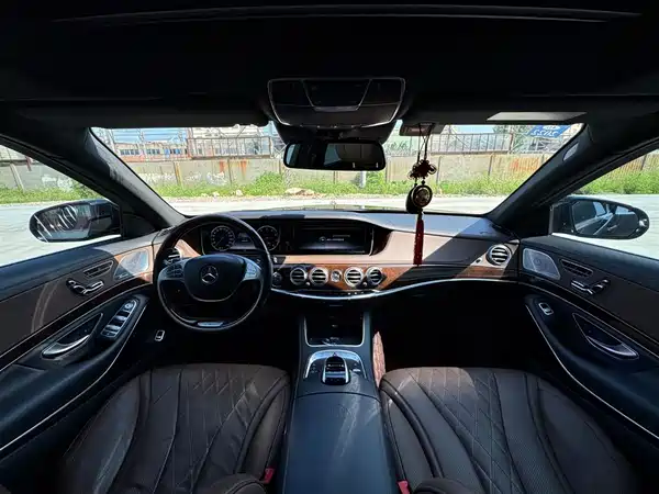 Mercedes-Benz Maybach S-Class 2016