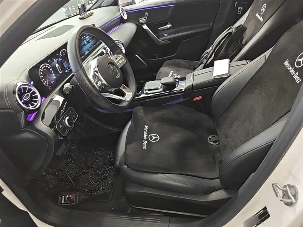 Mercedes-Benz A-Class 2022 — фото 15
