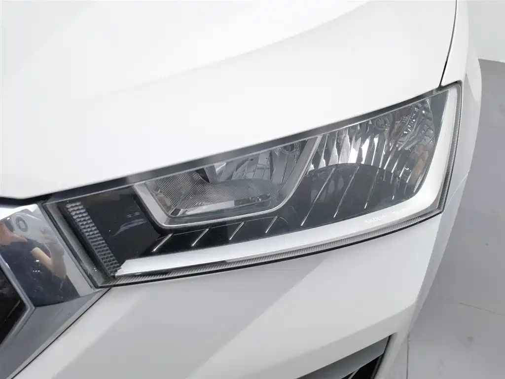 Skoda Rapid 2020 — фото 7