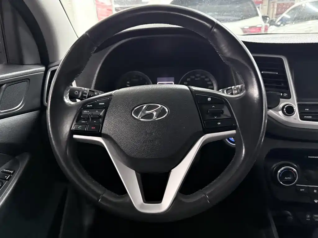 Hyundai Tucson 2016 — фото 14