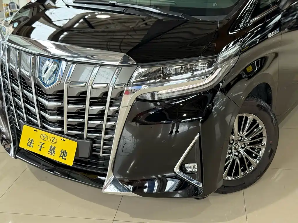 Toyota Alphard 2019 — фото 5