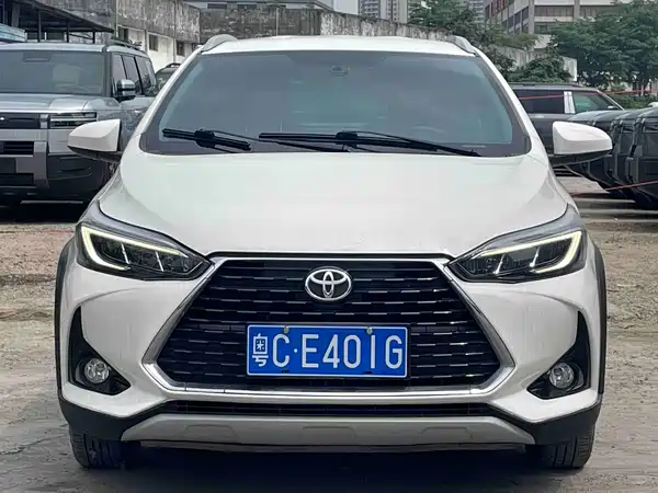 Toyota Yaris L 2022