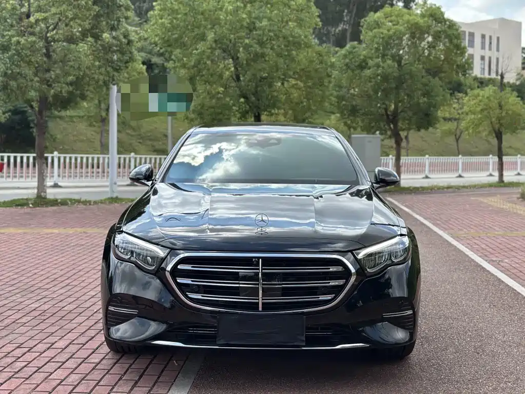 Mercedes-Benz E-Class 2025 — фото 2