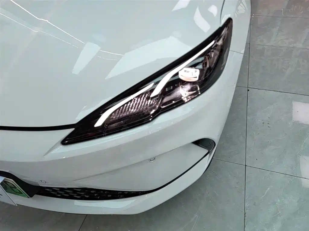 BYD Seal 05 DM-i 2025 — фото 24