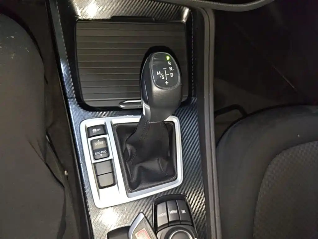 BMW 1 Series 2017 — фото 14