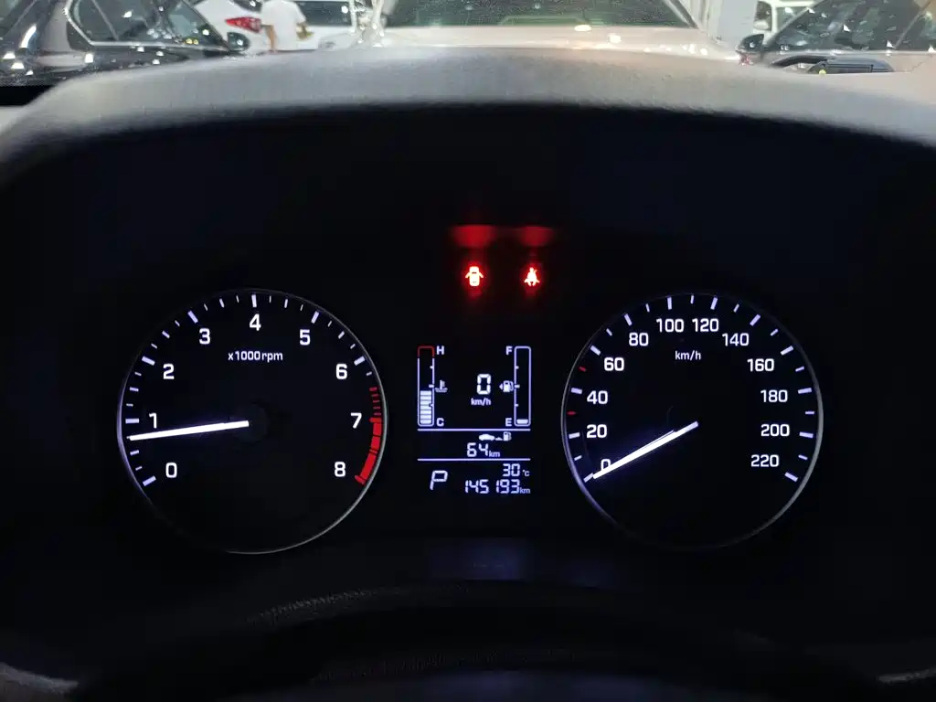 Hyundai ix25 2016 — фото 12