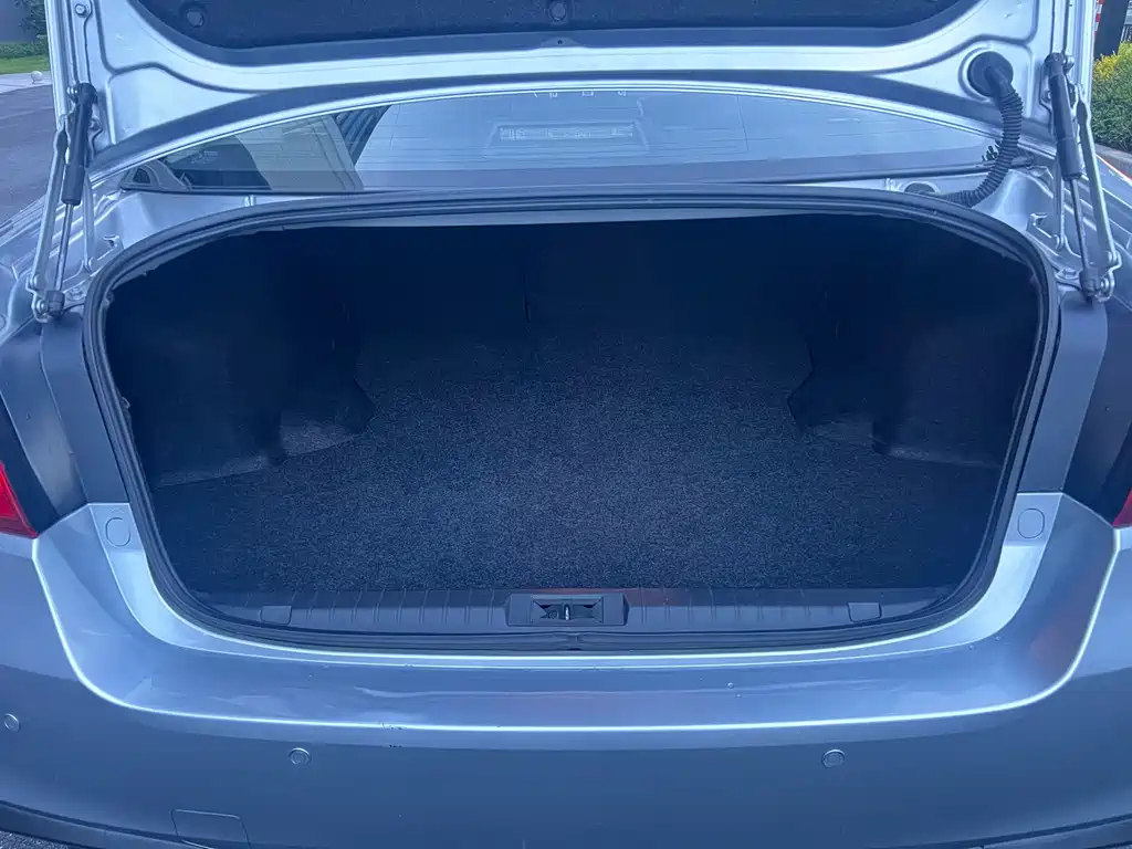 Subaru Legacy 2020 — фото 33