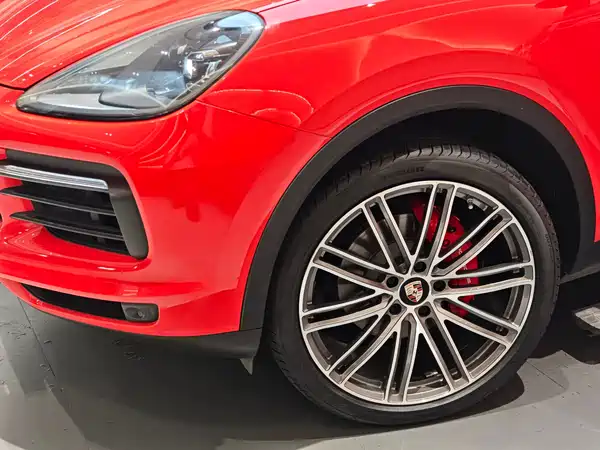 Porsche Cayenne 2021