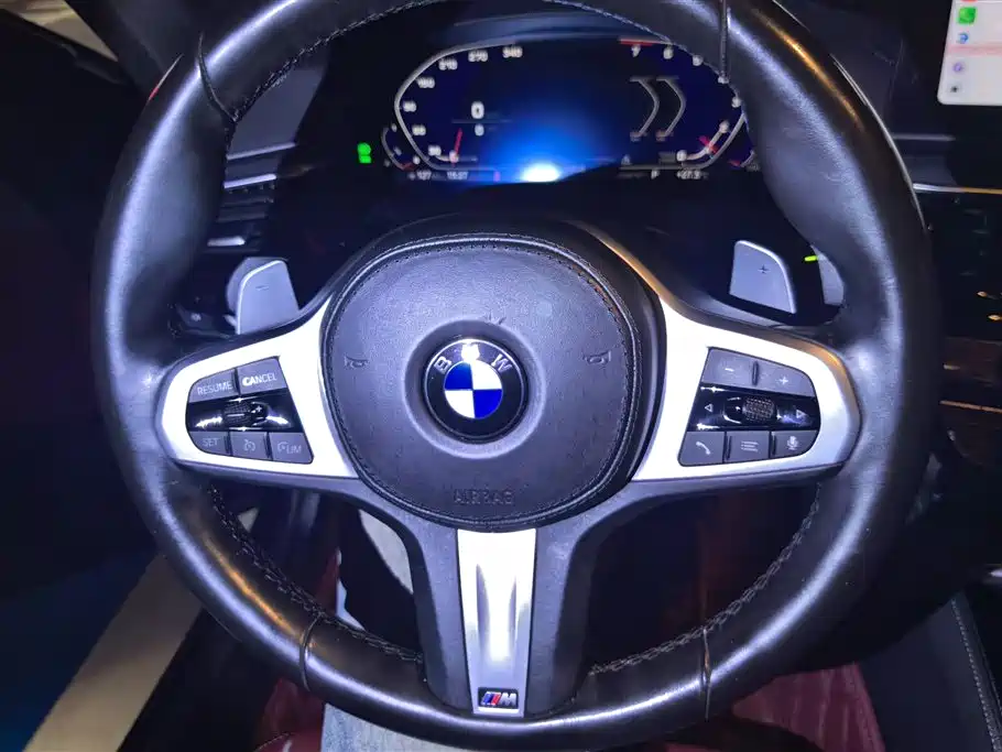BMW 5 Series 2021 — фото 15