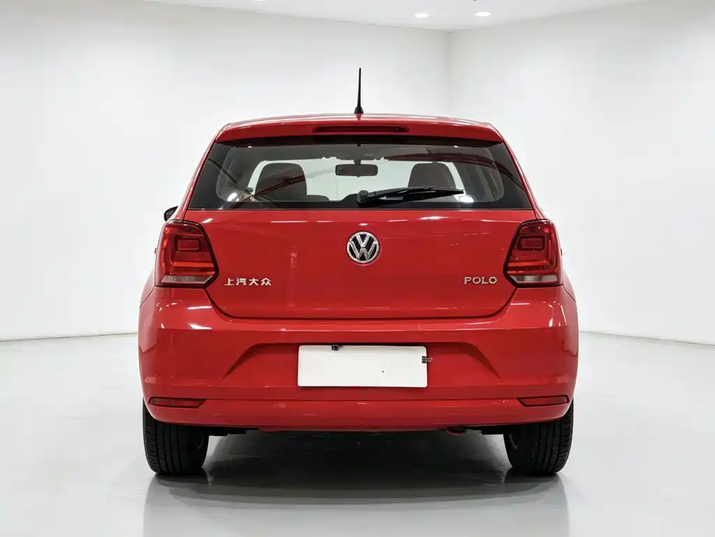 Volkswagen Polo 2016 — фото 11