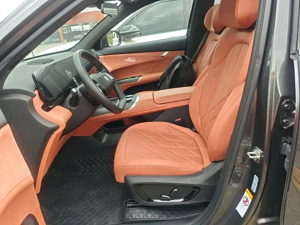 Changan CS75PLUS 2024 — фото 15